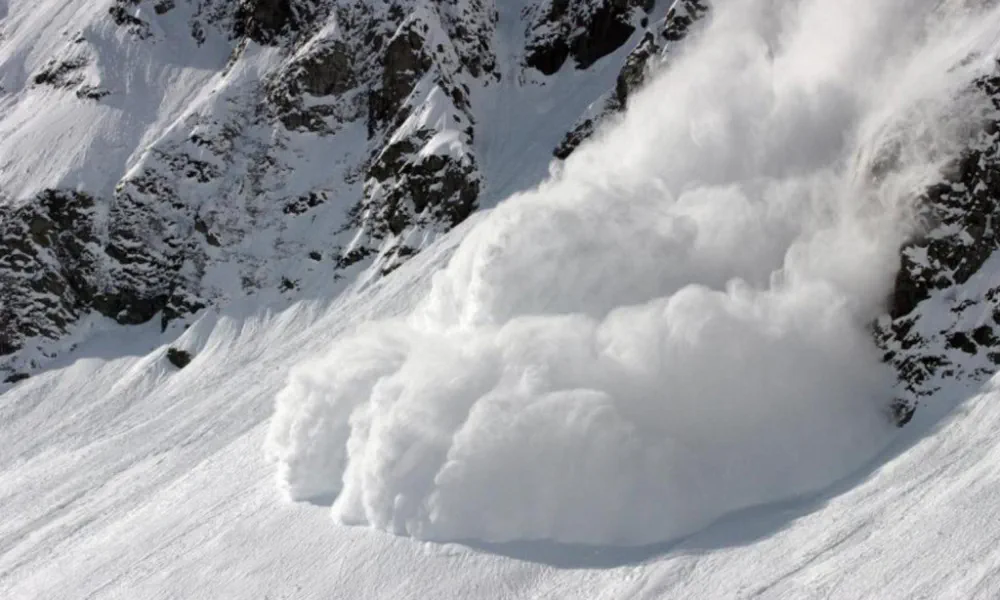 Snow avalanche in action